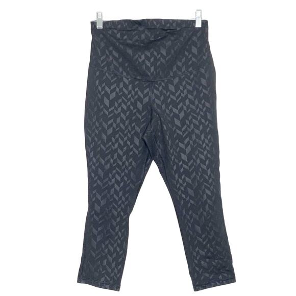 OLD NAVY ACTIVE MATERNITY Go Dry Cropped Chevron Legging Womens Small - Picture 2 of 9